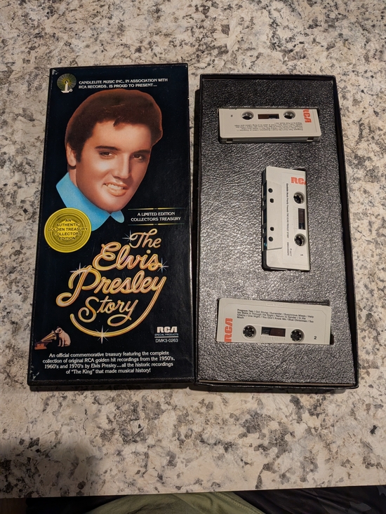 Other - The Elvis Presley Story 3-Cassette Set - RCA